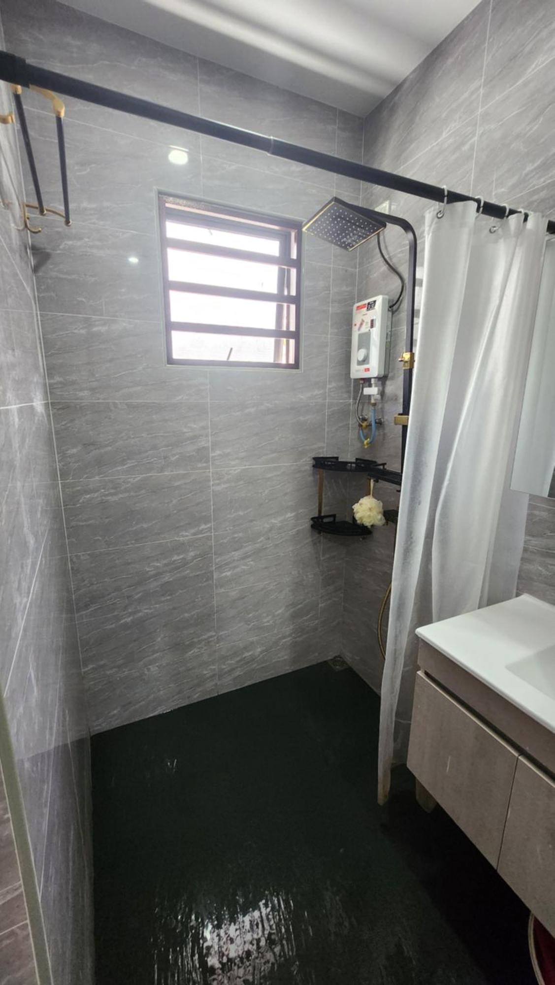 Ay Midtown Falim Rumah percutian *